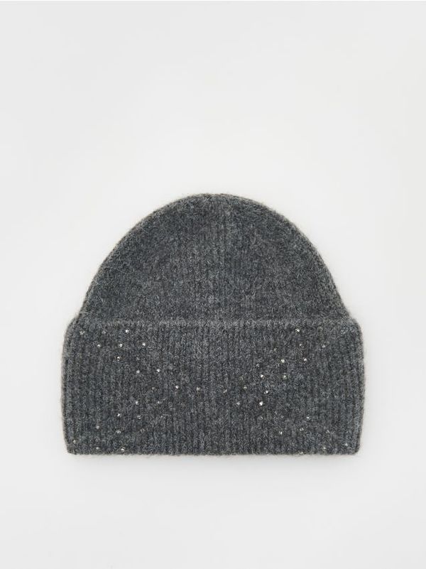 Reserved Reserved - Kapa s ukrasnim štrasom - tamnosivo