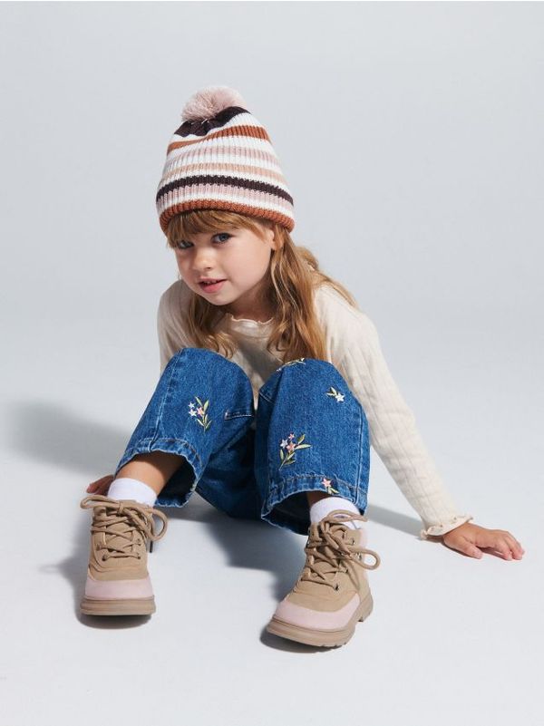 Reserved Reserved - Kapa s vunom - šaren