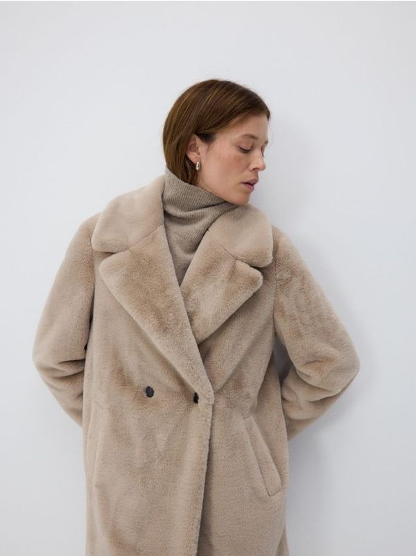 Reserved Reserved - Kaput od umjetnog krzna - krem