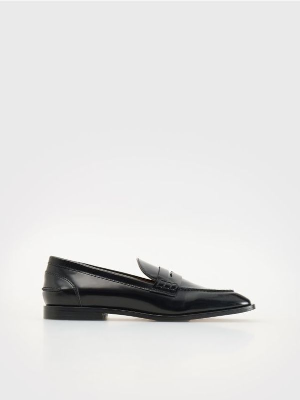 Reserved Reserved - Klasične kožne mokasinke - crno