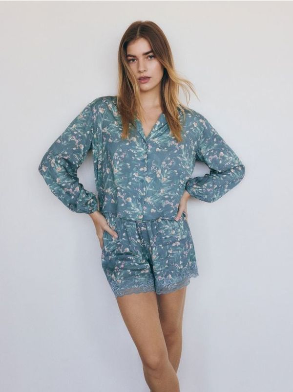 Reserved Reserved - Komplet dvodijelne pidžame od viskoze - pepermint-zeleno