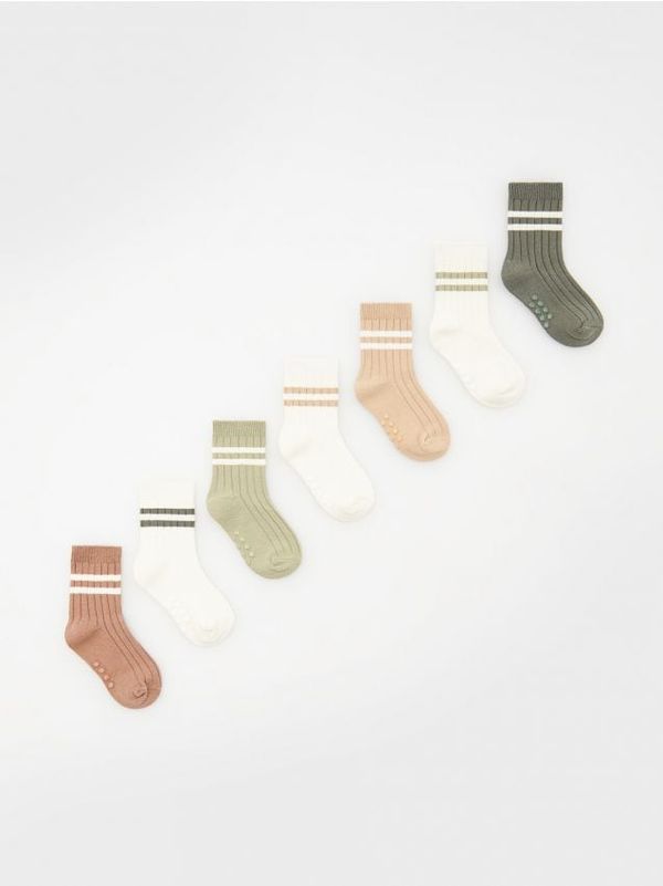 Reserved Reserved - Komplet od 7 pari čarapa protiv sklizanja - bež