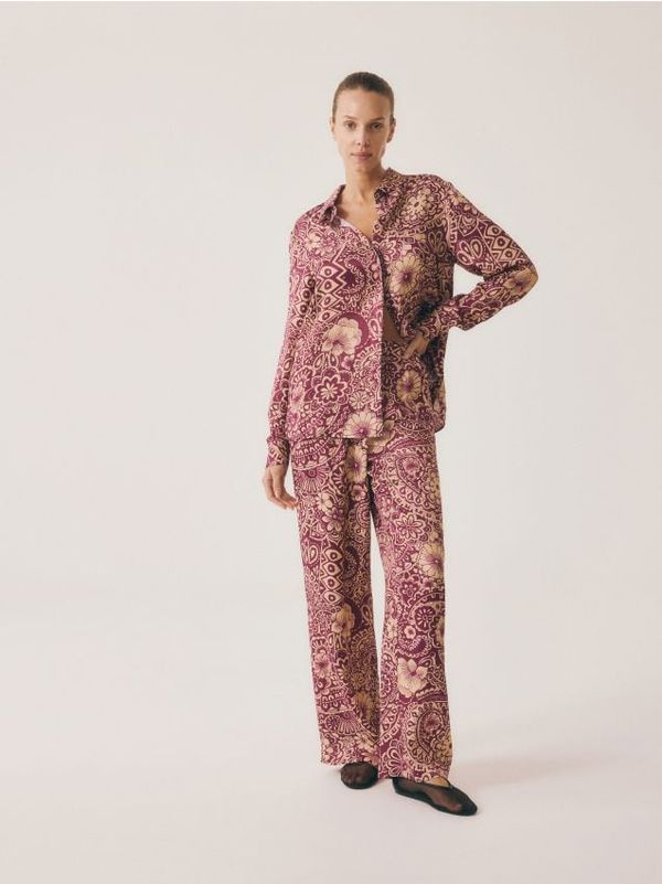 Reserved Reserved - Košulja od viskoze - purpurna boja