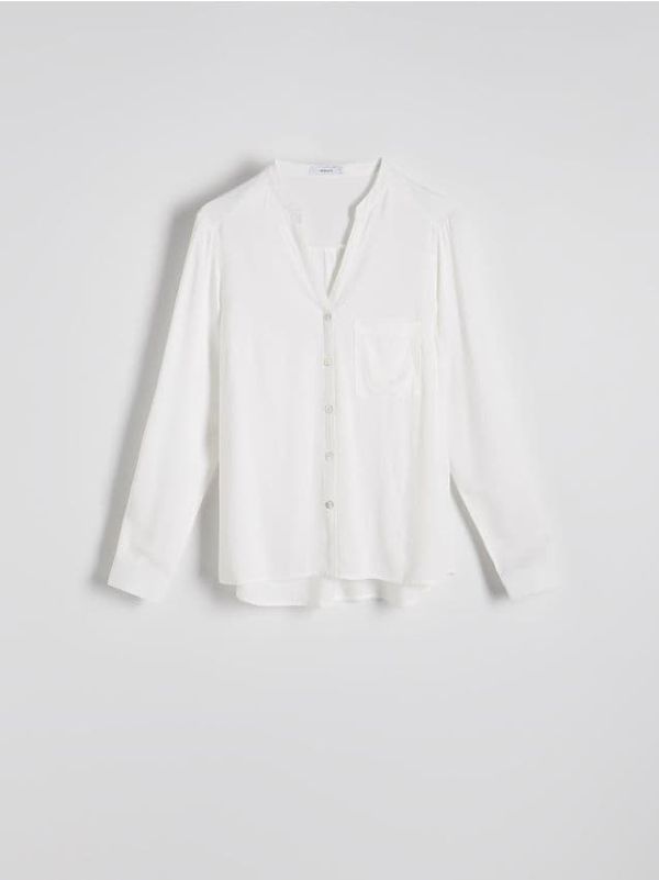 Reserved Reserved - Košulja od viskoze s džepovima - bijela