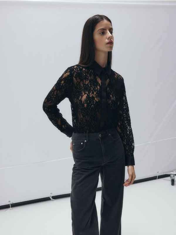 Reserved Reserved - Košulja s čipkom - crno