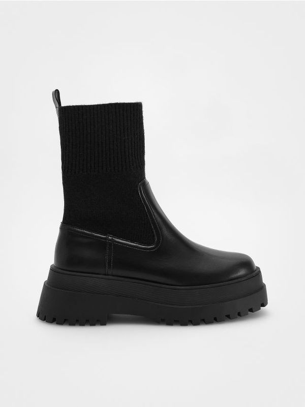 Reserved Reserved - Kožne gležnjače - crno