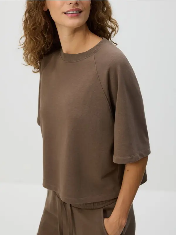 Reserved Reserved - Kratka majica s raglan rukavima - boja kave