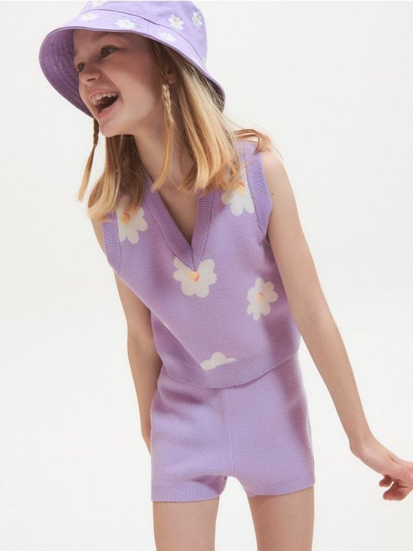 Reserved Reserved - Kratke hlače od žerseja s našivkom - boja lavande