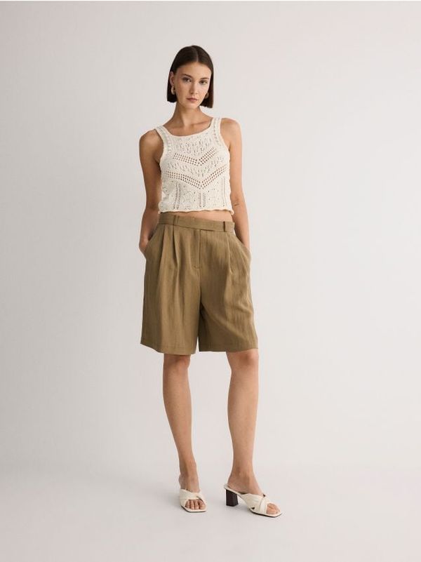 Reserved Reserved - Kratke hlače s liocelom - svjetlomaslinasto