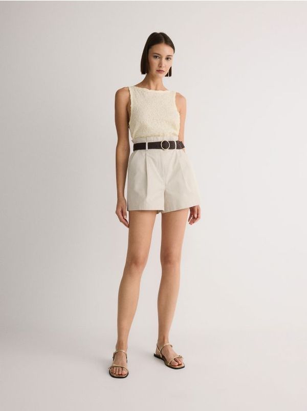 Reserved Reserved - Kratke hlače s pletenim remenom - bež