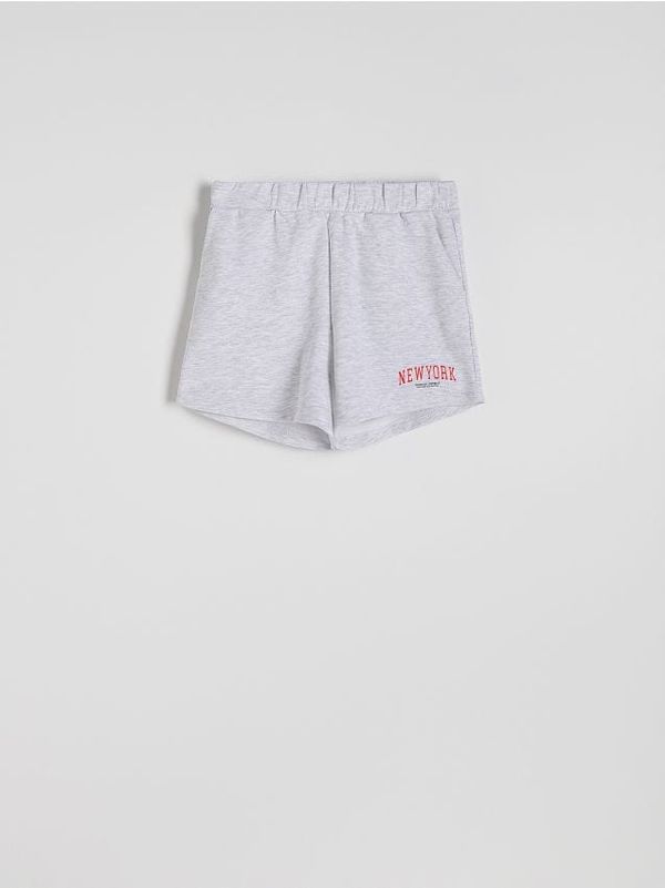 Reserved Reserved - Kratke hlače s vezom - light grey