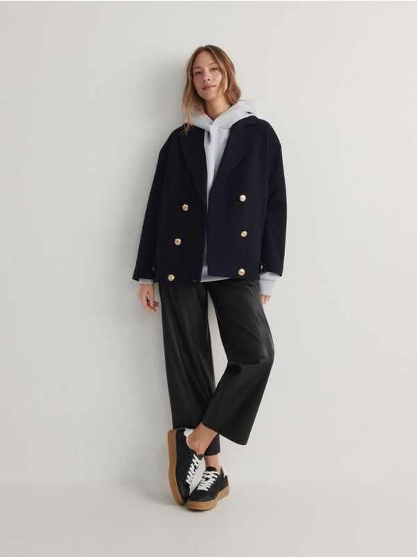 Reserved Reserved - Kratki kaput od mješavine vune - mornarsko plava