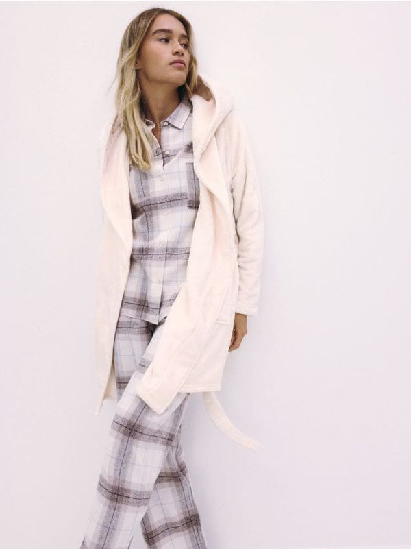 Reserved Reserved - Kućni ogrtač s kapuljačom - krem