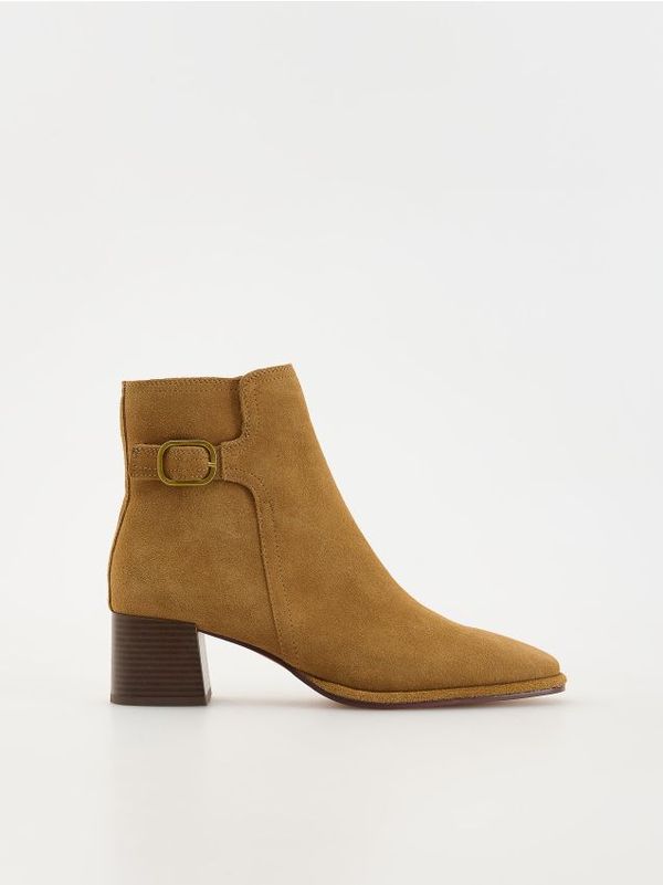 Reserved Reserved - LADIES` ANKLE BOOTS - bež
