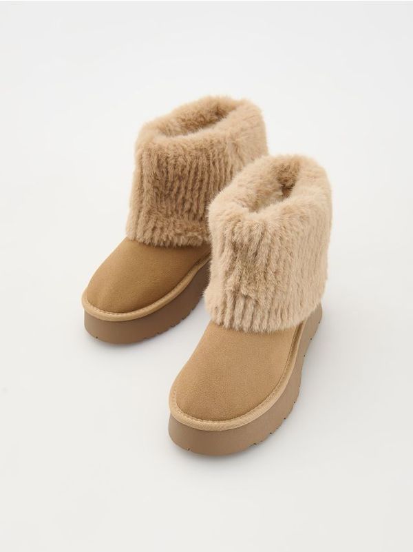 Reserved Reserved - LADIES` ANKLE BOOTS - bež