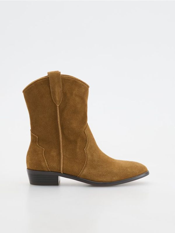 Reserved Reserved - LADIES` ANKLE BOOTS - zlatnosmeđe