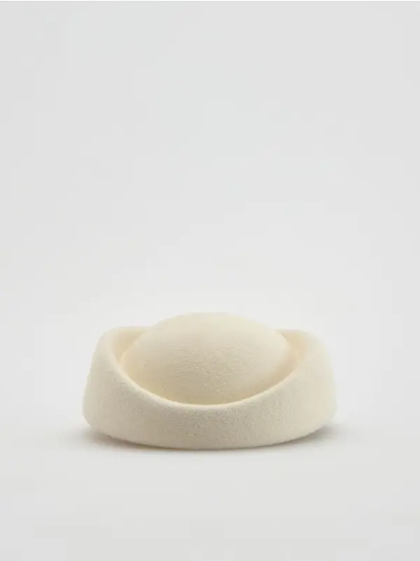 Reserved Reserved - LADIES` BERET - krem