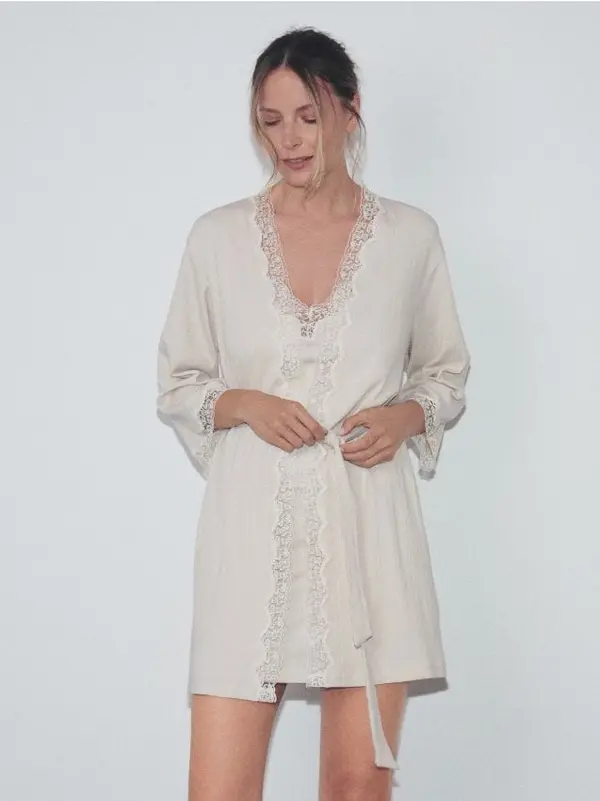 Reserved Reserved - LADIES` DRESSING GOWN - boja kože