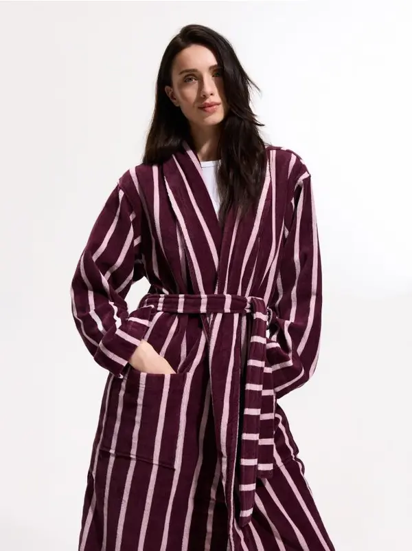 Reserved Reserved - LADIES` DRESSING GOWN - tamnoljubičasto