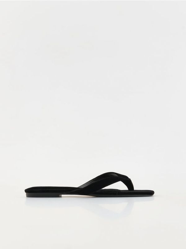 Reserved Reserved - LADIES` FLIP-FLOPS - crno