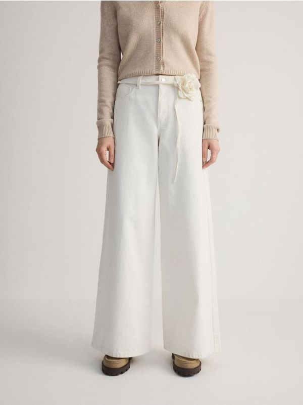 Reserved Reserved - LADIES` JEANS TROUSERS - krem