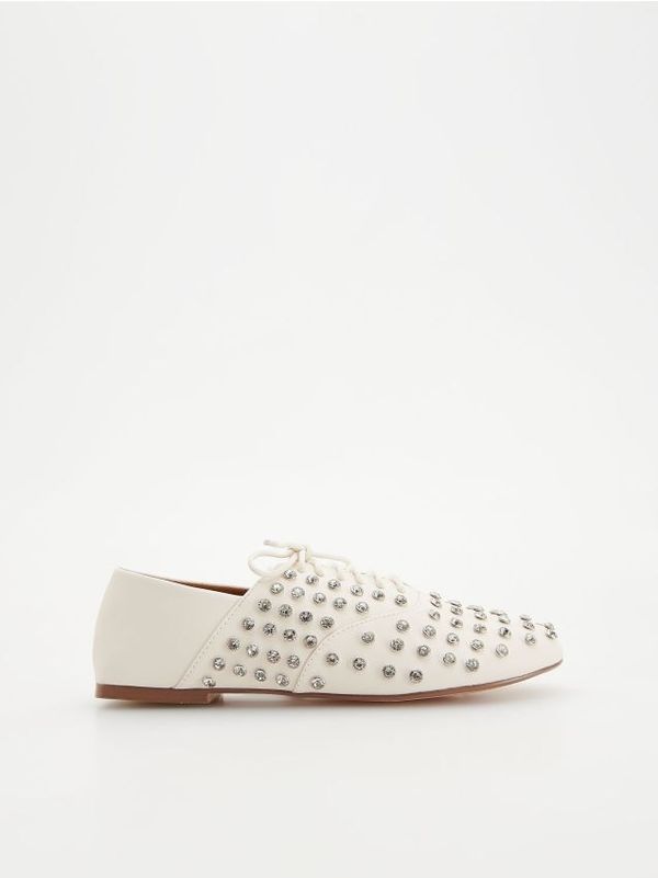 Reserved Reserved - LADIES` LOAFER SHOES - bijela