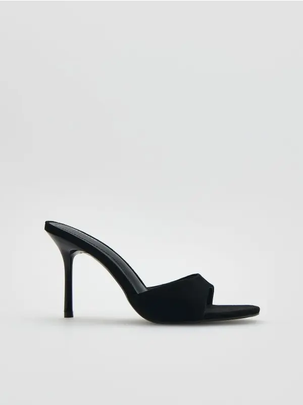 Reserved Reserved - LADIES` MULES - crno