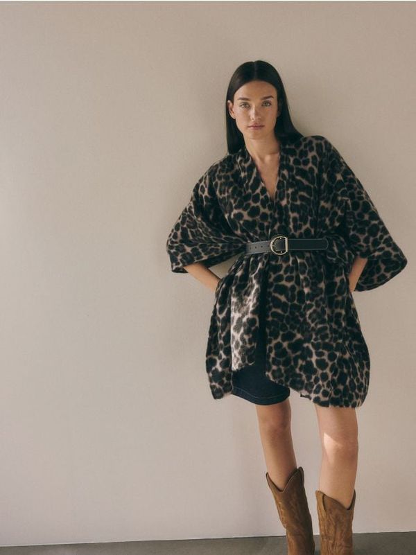 Reserved Reserved - LADIES` PONCHO - šaren