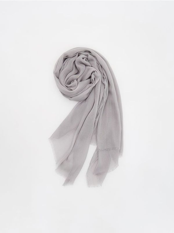 Reserved Reserved - LADIES` SCARF - svijetlo siva