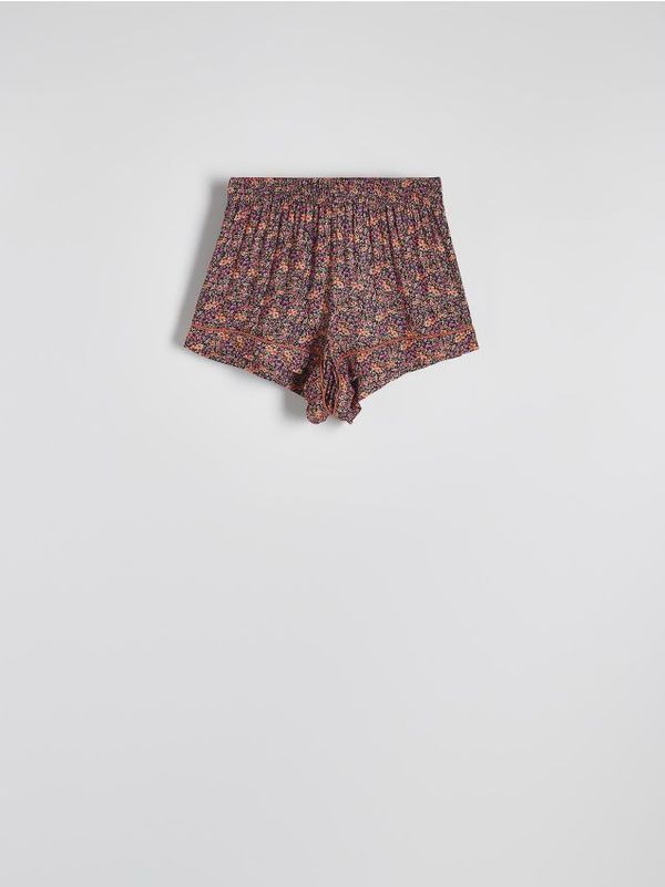 Reserved Reserved - LADIES` SHORTS - crno