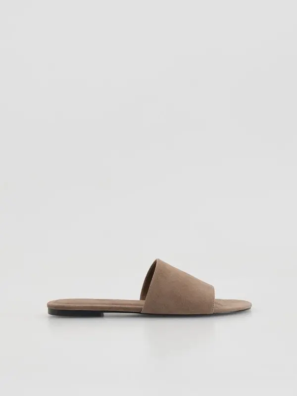 Reserved Reserved - LADIES` SLIDES - bež