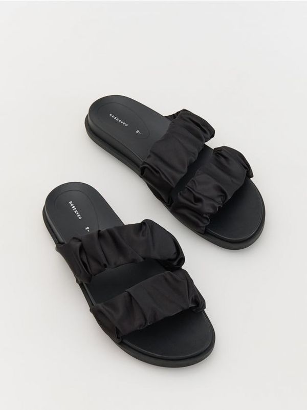 Reserved Reserved - LADIES` STRAPPY SANDALS - crno