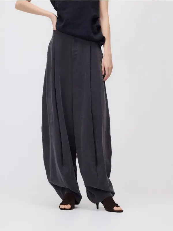 Reserved Reserved - LADIES` TROUSERS - crno
