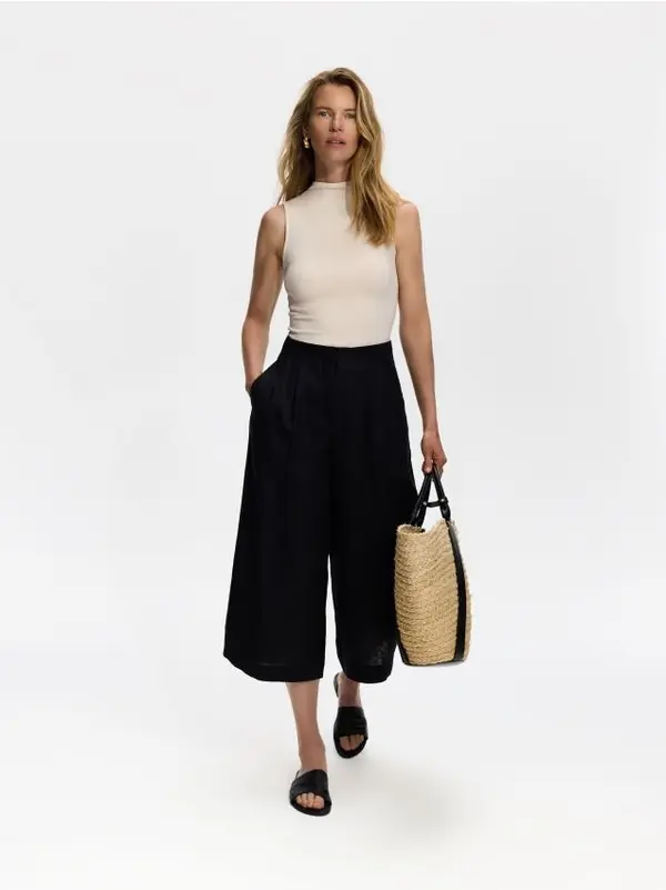 Reserved Reserved - LADIES` TROUSERS - crno