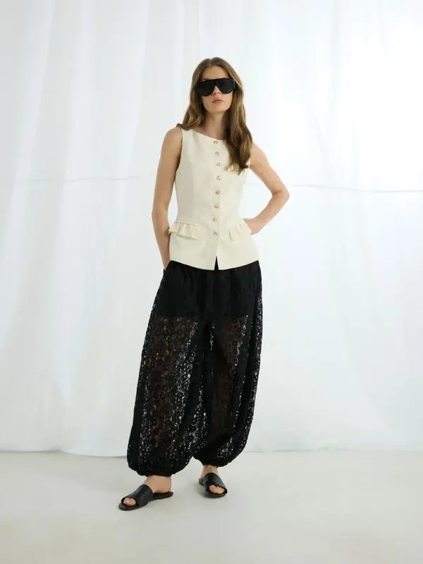 Reserved Reserved - LADIES` TROUSERS - crno