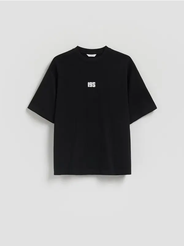 Reserved Reserved - Loose fit majica kratkih rukava s izvezenim detaljem - crno