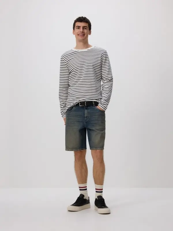 Reserved Reserved - Loose kratke hlače od trapera - indigo jeans