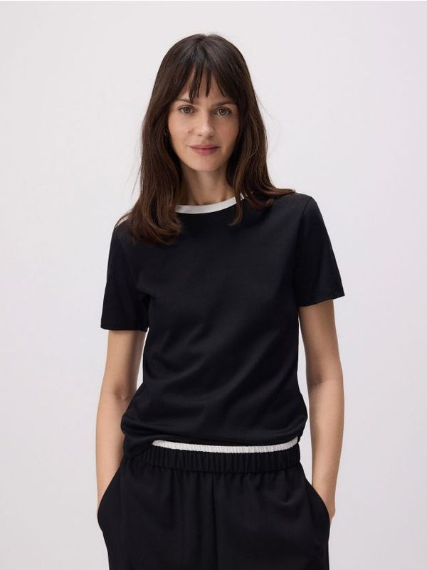 Reserved Reserved - Majica kratkih rukava s kontrastnim porubom - crno
