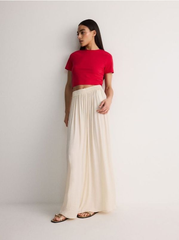 Reserved Reserved - Majica kratkih rukava s visokim udjelom pamuka - crvena