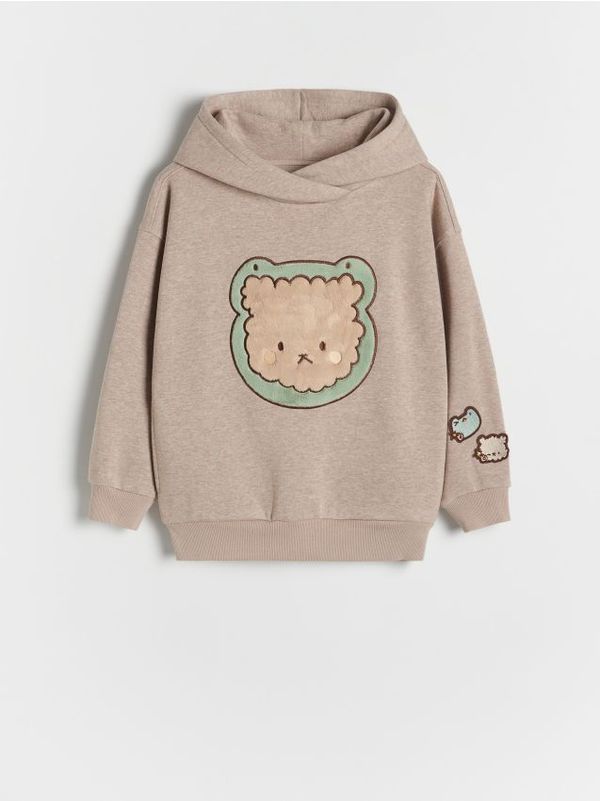 Reserved Reserved - Majica s izvezenom aplikacijom - bež