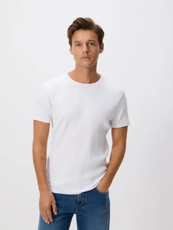 Reserved Reserved - Majica slim fit - bijela