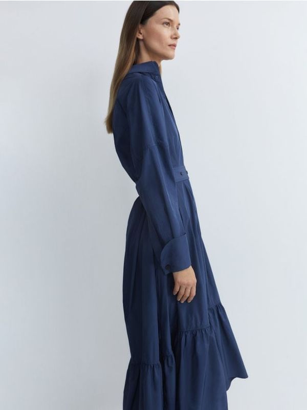 Reserved Reserved - Maxi haljina s pojasom - mornarsko plava