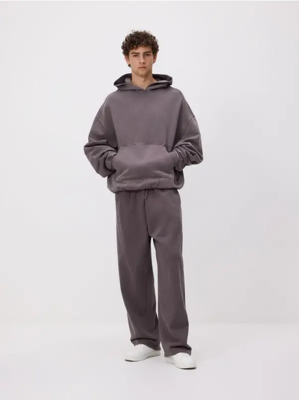 Reserved Reserved - MEN`S JOGGING TOP - tamnosivo