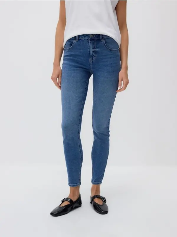 Reserved Reserved - Mid rise slim traperice - plava
