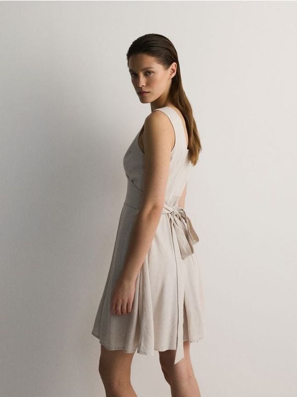 Reserved Reserved - Mini haljina - bež