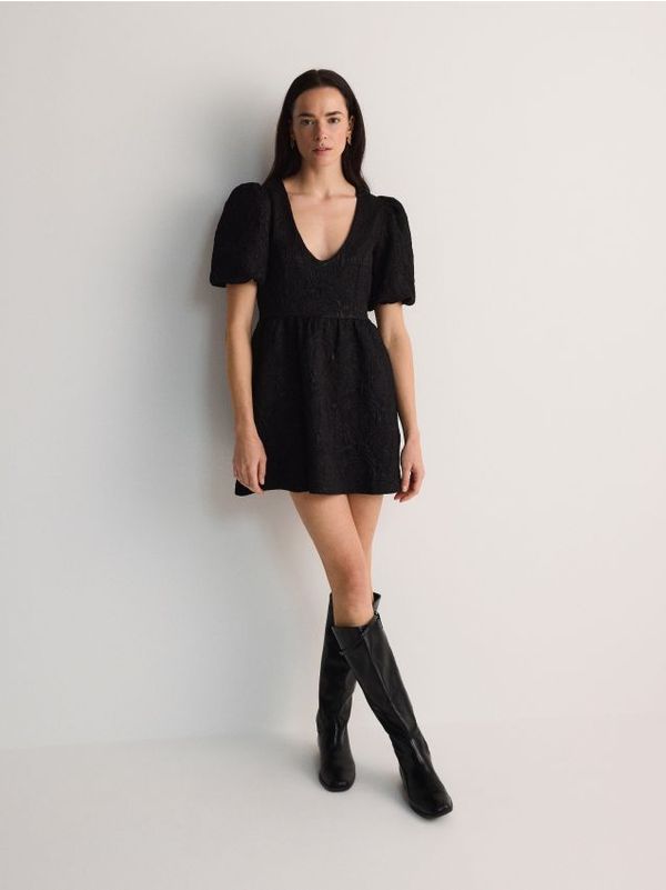 Reserved Reserved - Mini haljina od žakarda - crno