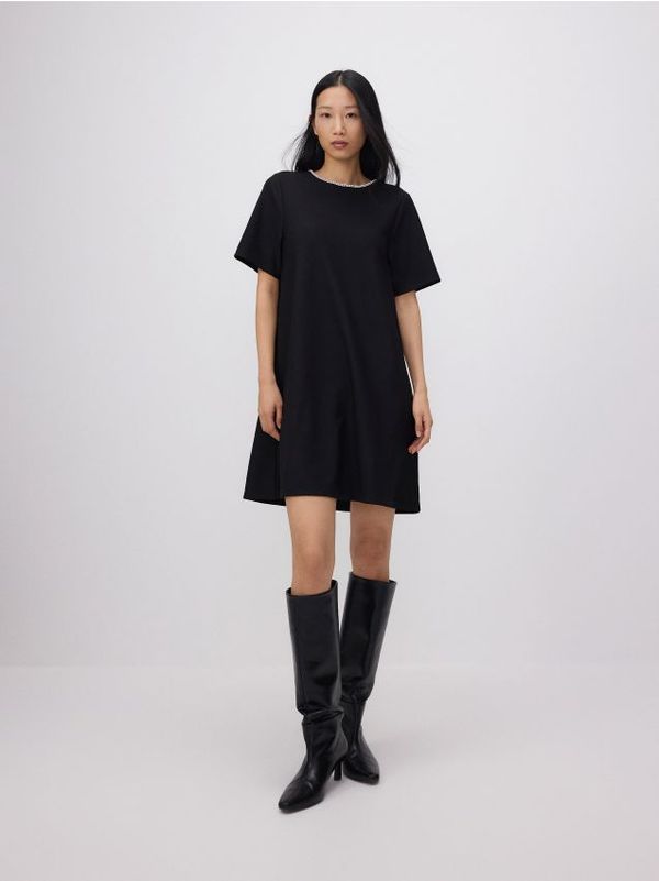 Reserved Reserved - Mini haljina s izrezom - crno