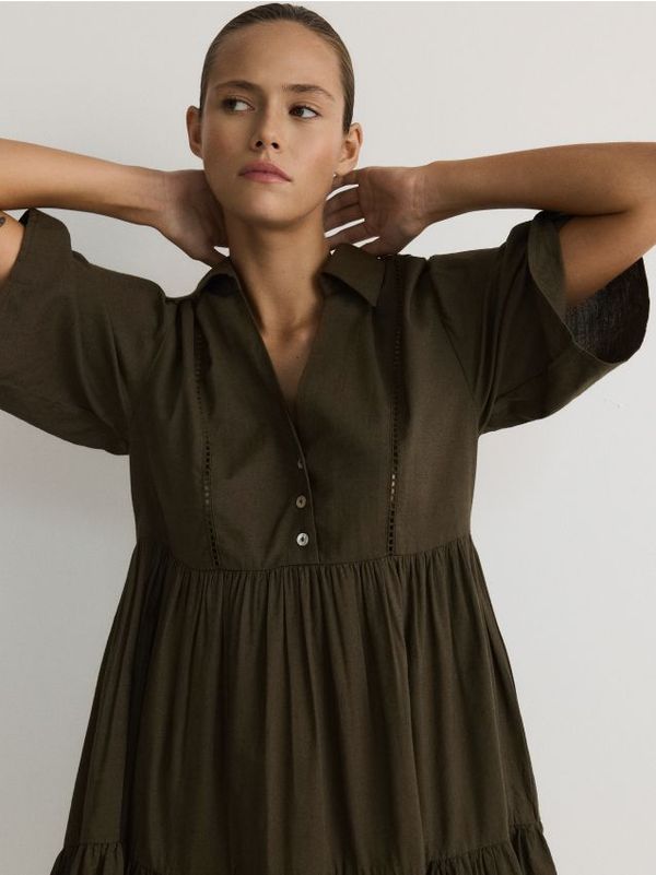 Reserved Reserved - Mini haljina s mješavinom viskoze - svjetlomaslinasto