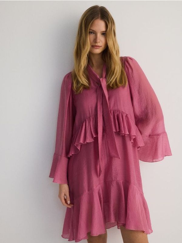 Reserved Reserved - Mini haljina s volanima - prljavoroza