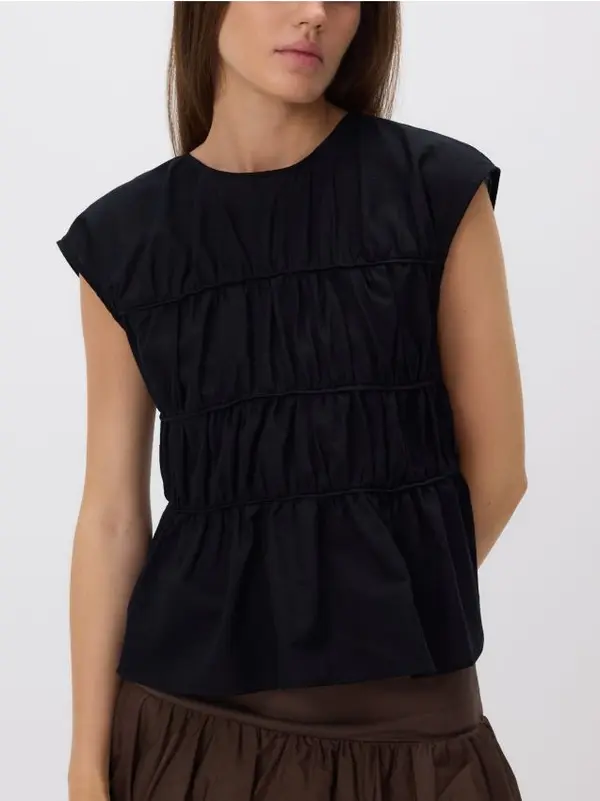 Reserved Reserved - Nabrana bluza s mješavinom lana - crno